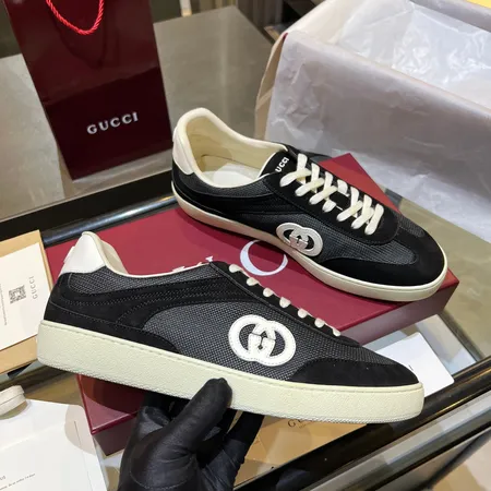グッチ カジュアルシューズ