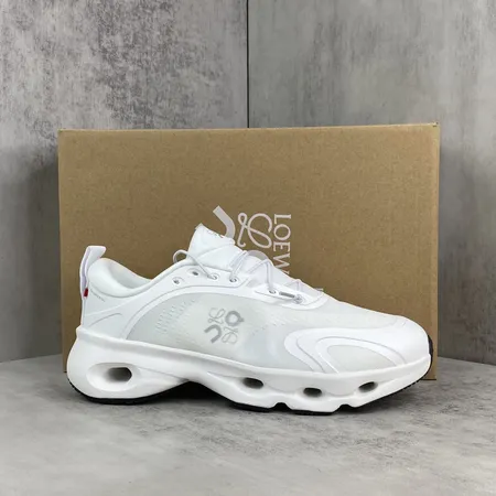 ロエベ スニーカー