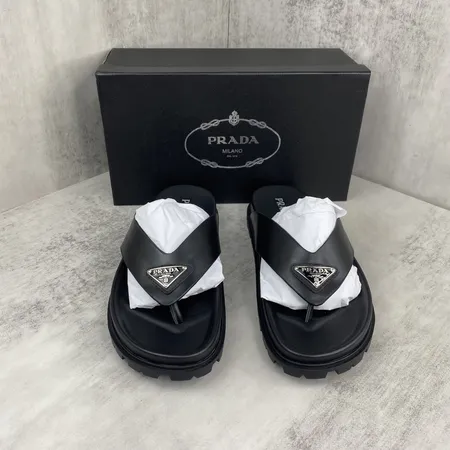 プラダ スリッパ