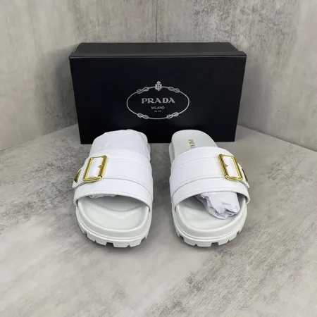 プラダ スリッパ
