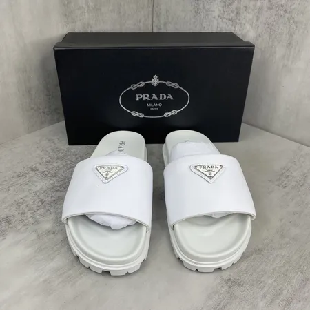 プラダ スリッパ