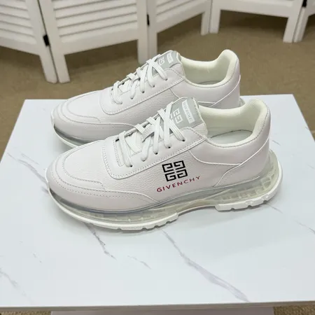 ジバンシィ スニーカー