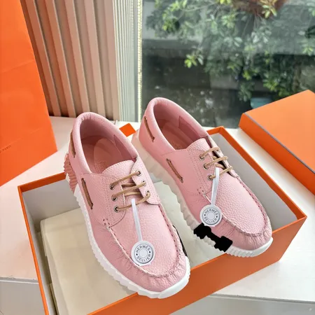 エルメス スニーカー