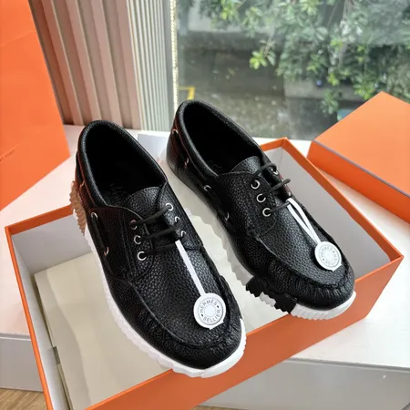 エルメス スニーカー