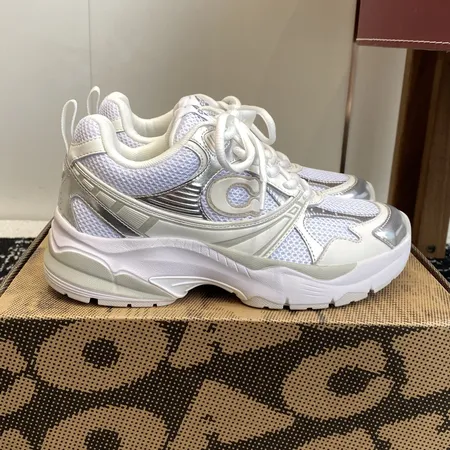 コーチ スニーカー