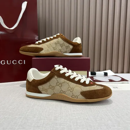 グッチ スニーカー