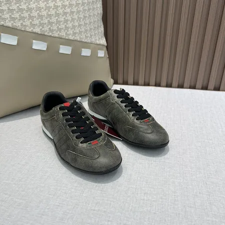 グッチ スニーカー