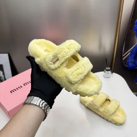 ミュウミュウ スリッパ