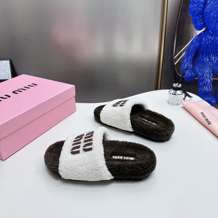 ミュウミュウ スリッパ