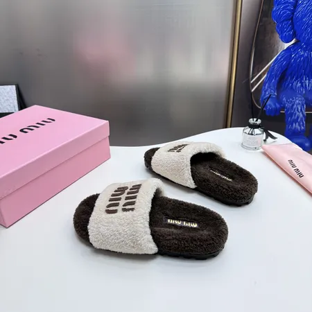 ミュウミュウ スリッパ