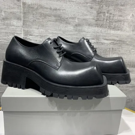 バレンシアガ ビジネスシューズ