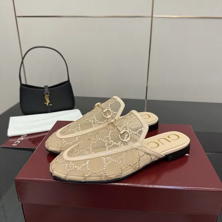 グッチ スリッパ