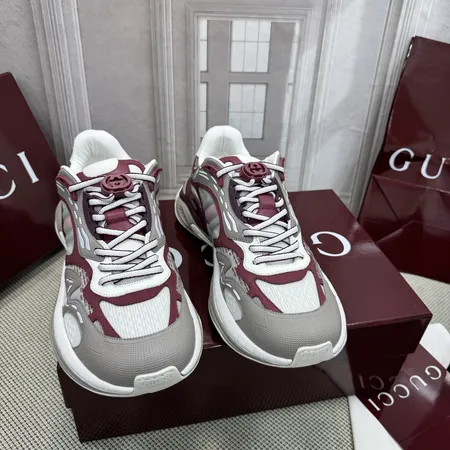 グッチ スニーカー