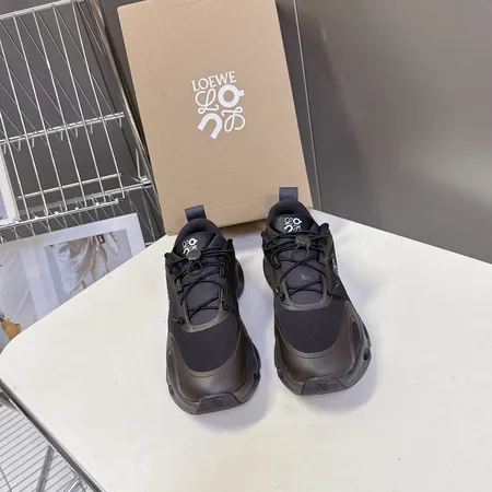 ロエベ スニーカー