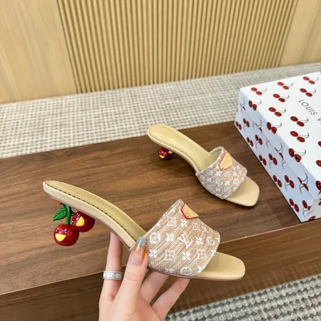 ルイヴィトン サンダル