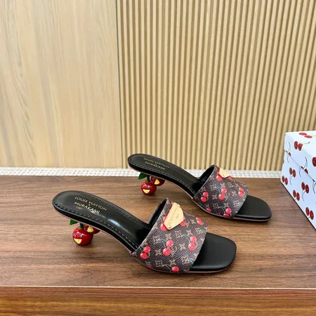 ルイヴィトン サンダル