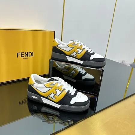 フェンディ カジュアルシューズ