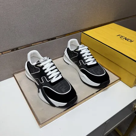 フェンディ スニーカー