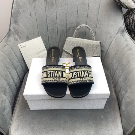 ディオール スリッパ