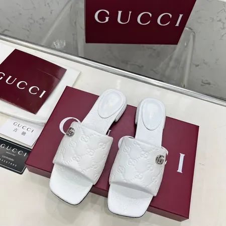 グッチ スリッパ