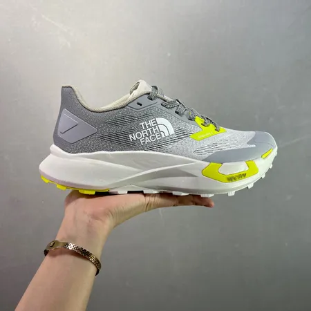 ノースフェイス スニーカー