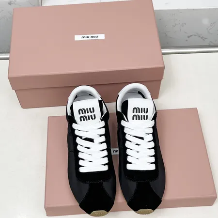 ミュウミュウ カジュアルシューズ