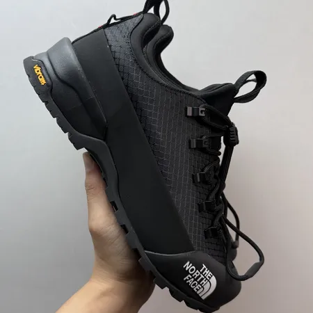 ノースフェイス スニーカー