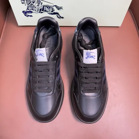 バーバリー ス カジュアルシューズ