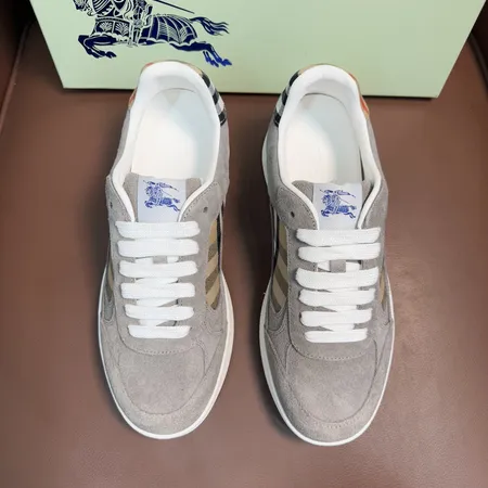 バーバリー ス カジュアルシューズ