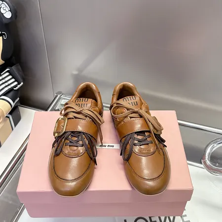 ミュウミュウ スニーカー