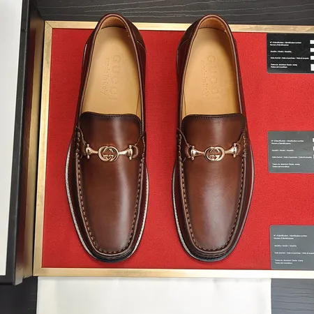 グッチ ビジネスシューズ