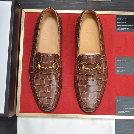 グッチ ビジネスシューズ