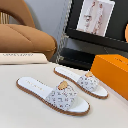 ルイヴィトン スリッパ