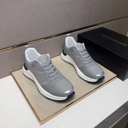 アルマーニ スニーカー