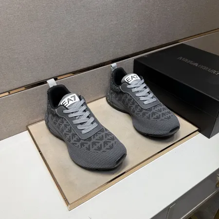 アルマーニ スニーカー