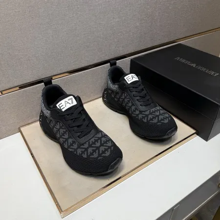 アルマーニ スニーカー