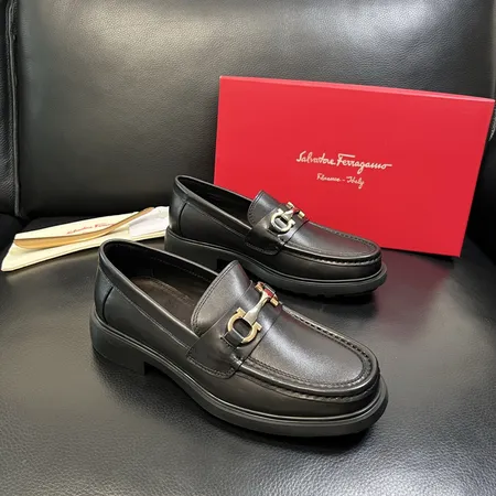 フェラガモ ビジネスシューズ