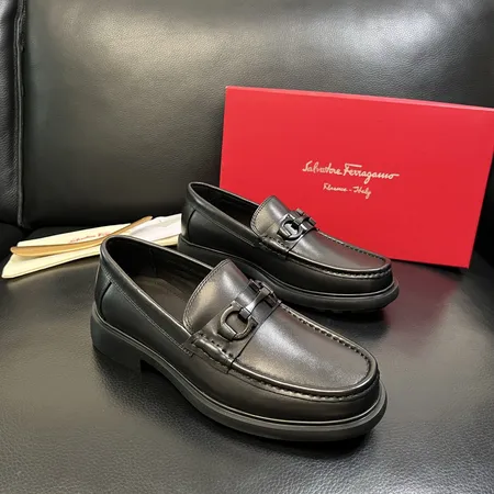 フェラガモ ビジネスシューズ