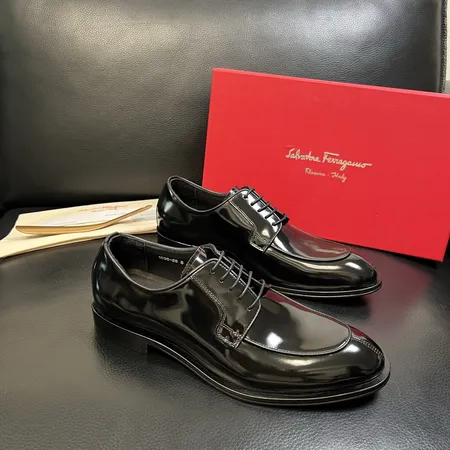 フェラガモ ビジネスシューズ