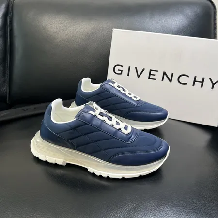 ジバンシィ スニーカー