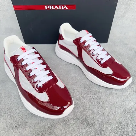 プラダ カジュアルシューズ