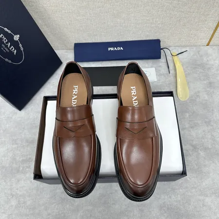 プラダ ビジネスシューズ