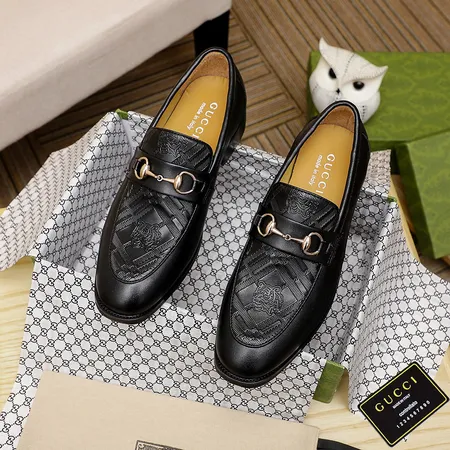 グッチ ビジネスシューズ