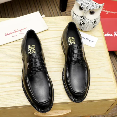 フェラガモ ビジネスシューズ