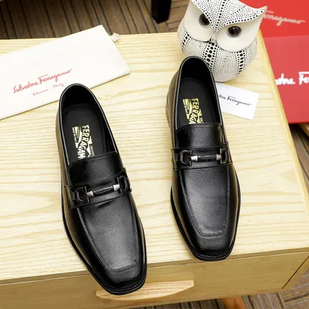 フェラガモ ビジネスシューズ