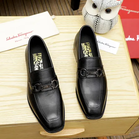 フェラガモ ビジネスシューズ