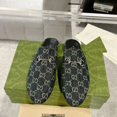 グッチ スリッパ