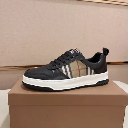 バーバリー ス カジュアルシューズ