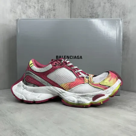 バレンシアガ スニーカー