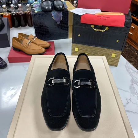 フェラガモ ビジネスシューズ